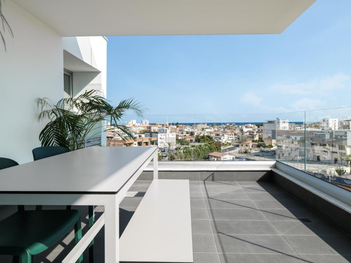 Liv Urban Suites Larnaka Exterior foto
