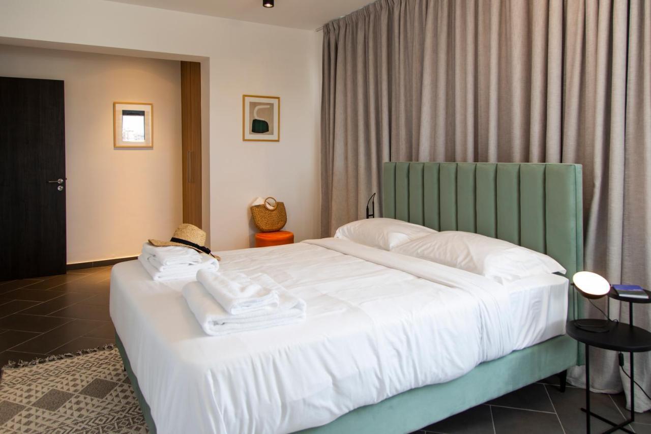 Liv Urban Suites Larnaka Exterior foto