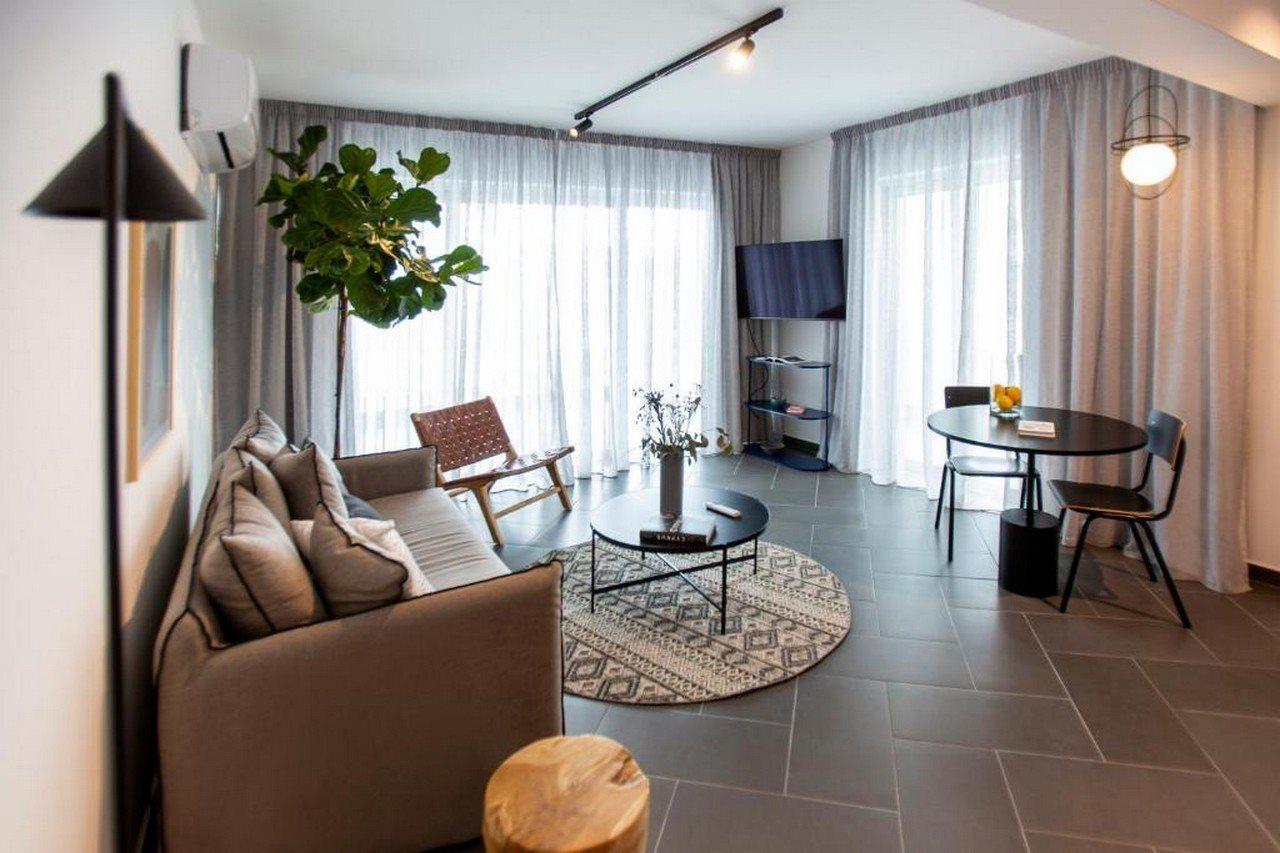 Liv Urban Suites Larnaka Exterior foto